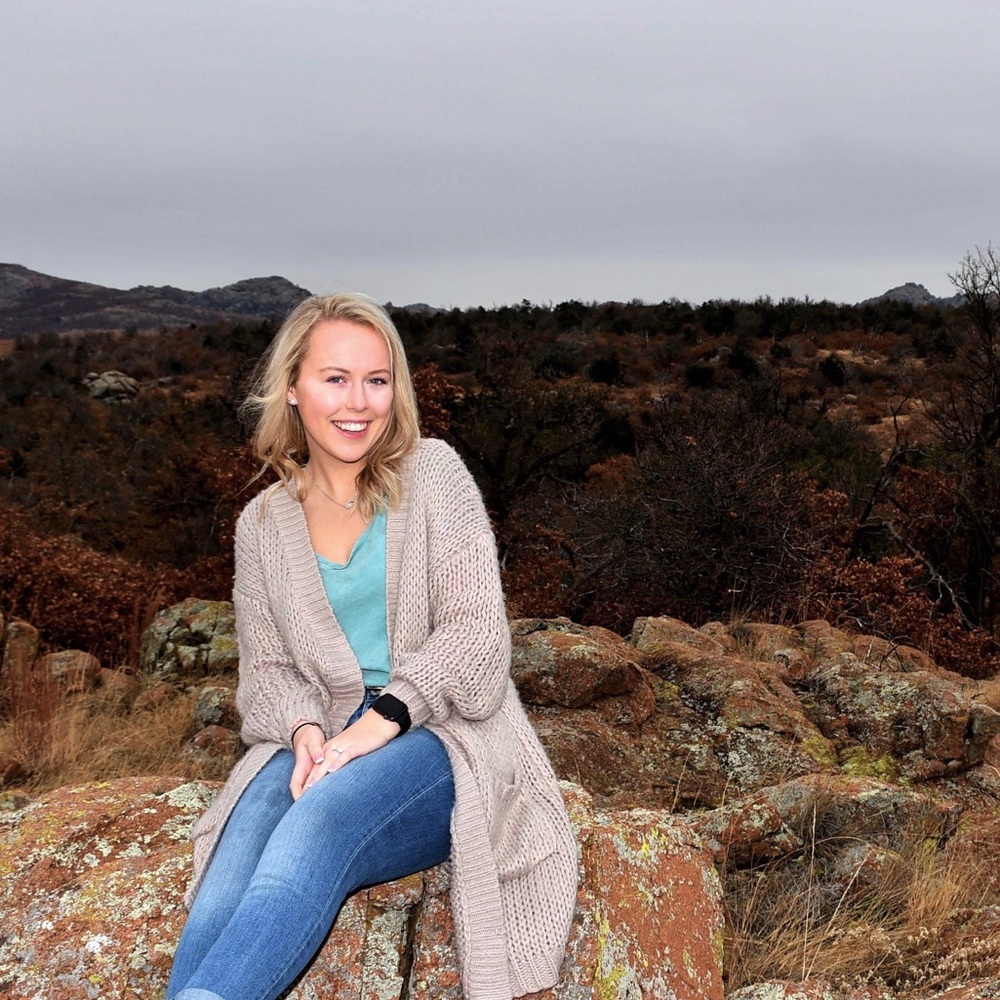 Meet your Posher, Nina